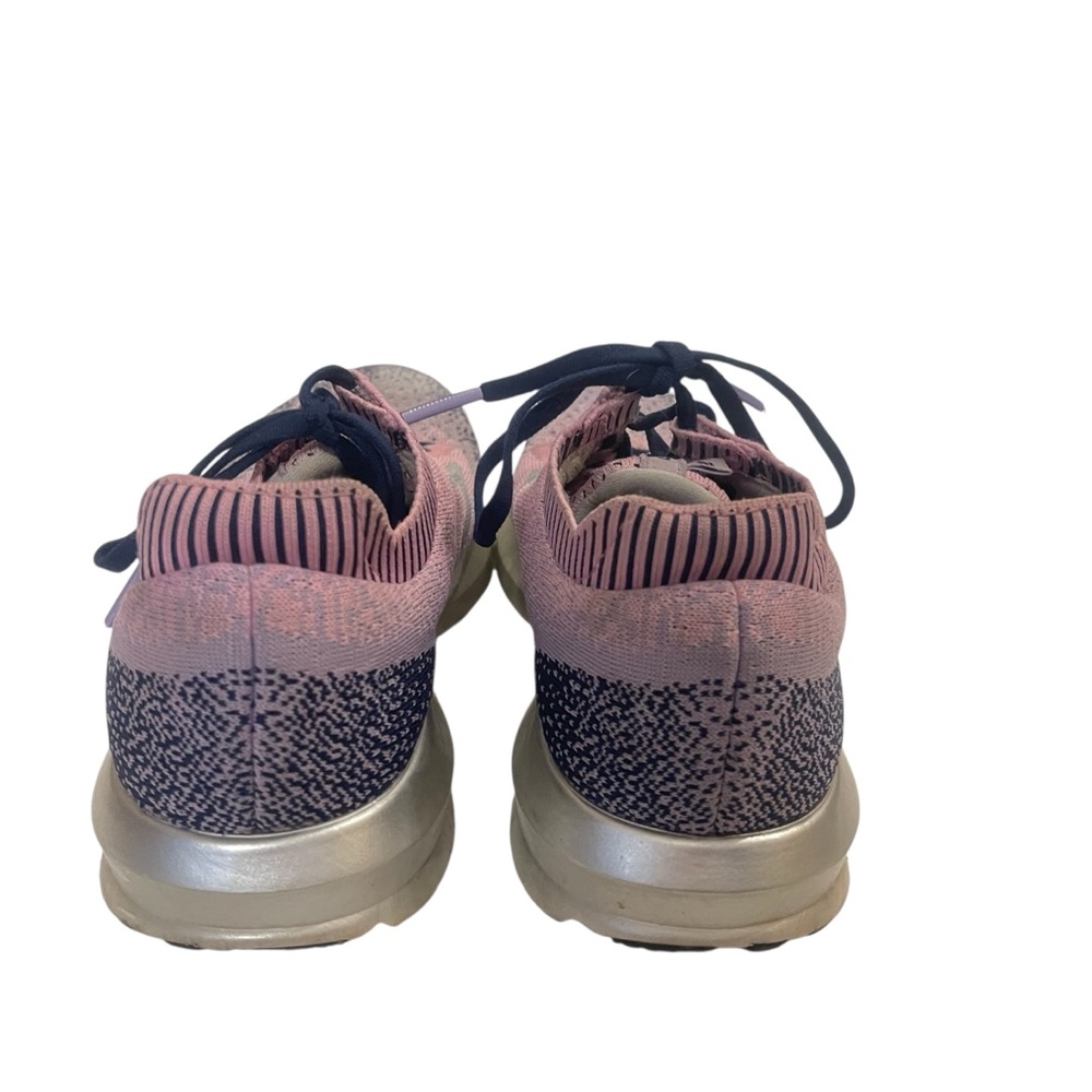Brooks Levitate 2 Women's Gradient Pink and Navy Athletic Shoes - Picture 3 of 7